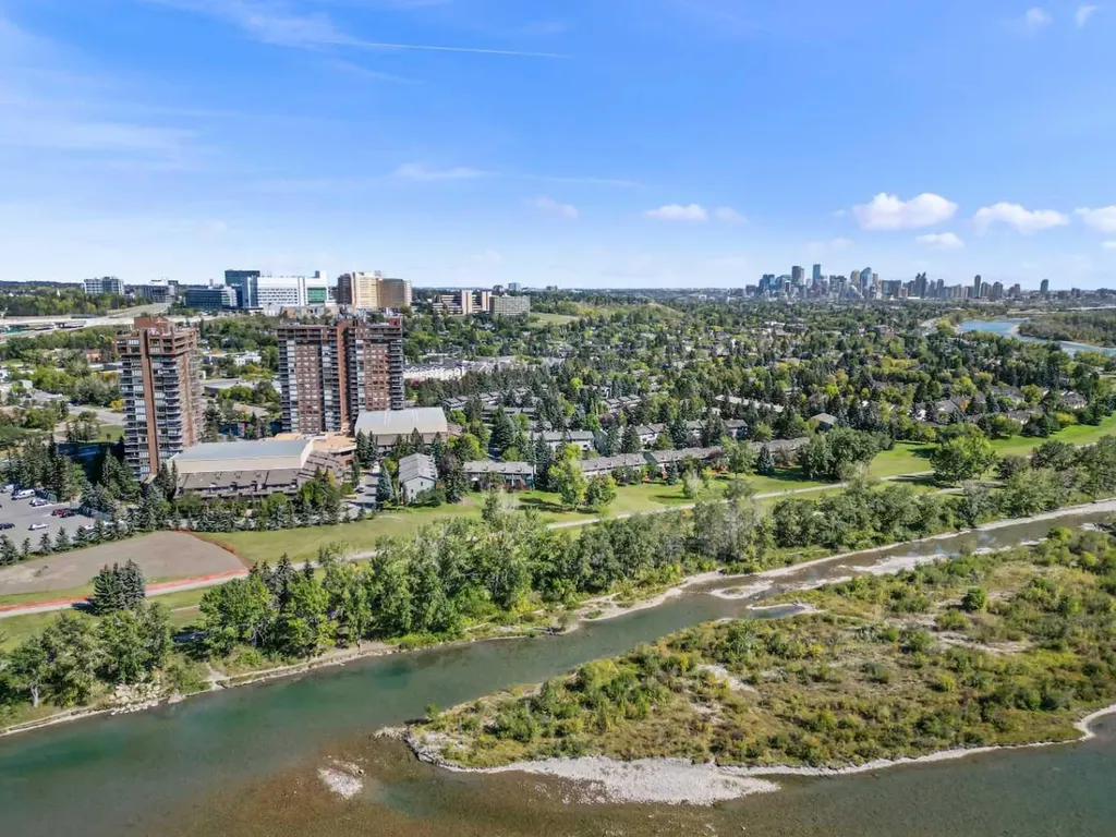 145 Point Drive NW Calgary AB T3B4W1
