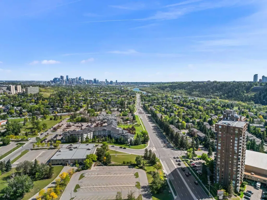 145 Point Drive NW Calgary AB T3B4W1