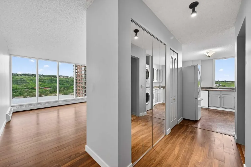 145 Point Drive NW Calgary AB T3B4W1
