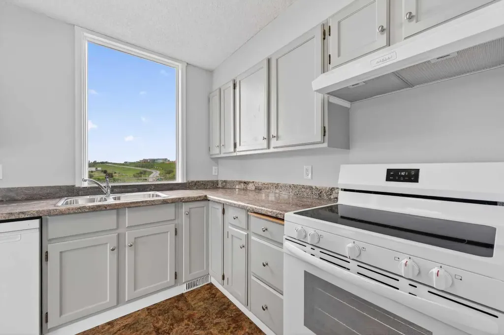 145 Point Drive NW Calgary AB T3B4W1