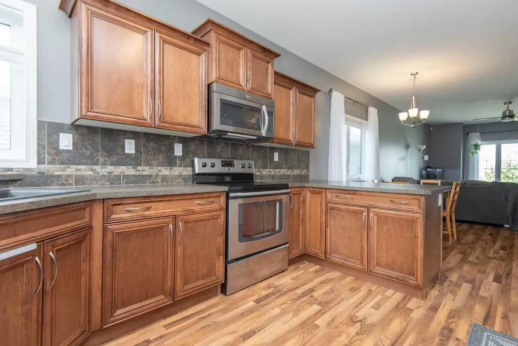 6 Castella Crescent Red Deer AB T4P 0L4