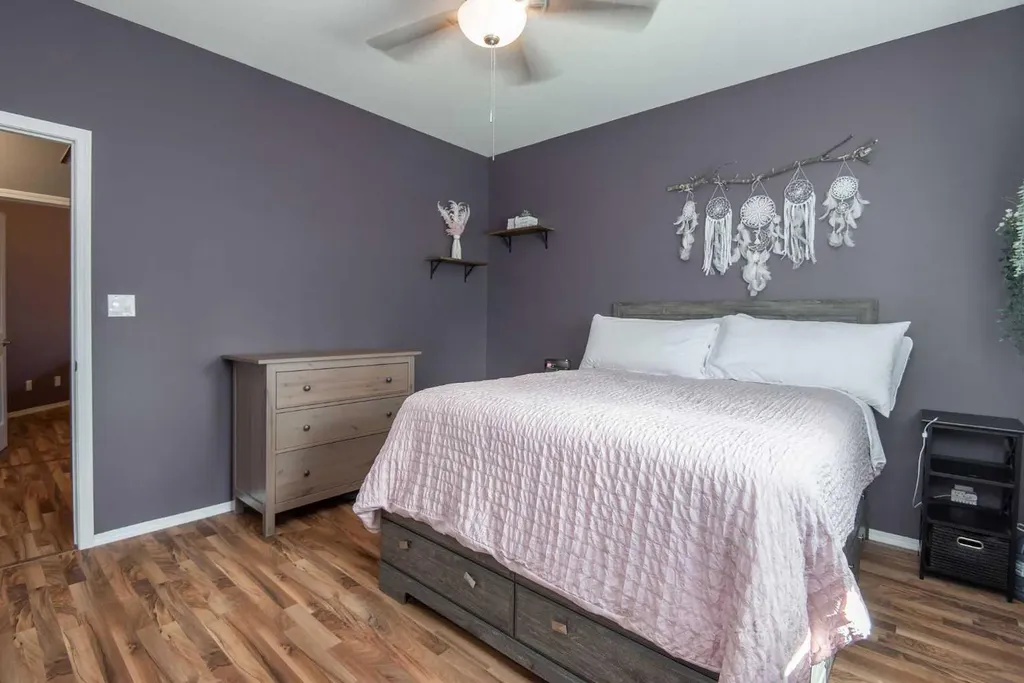 6 Castella Crescent Red Deer AB T4P 0L4