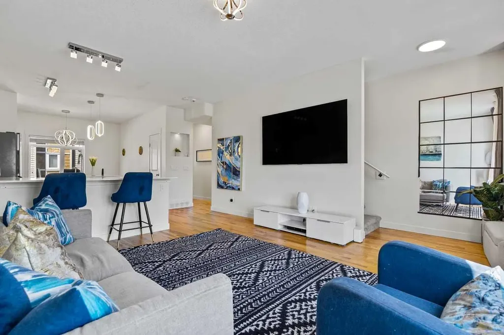 11 Skyview Point Heath NE Calgary AB T3N 0L7