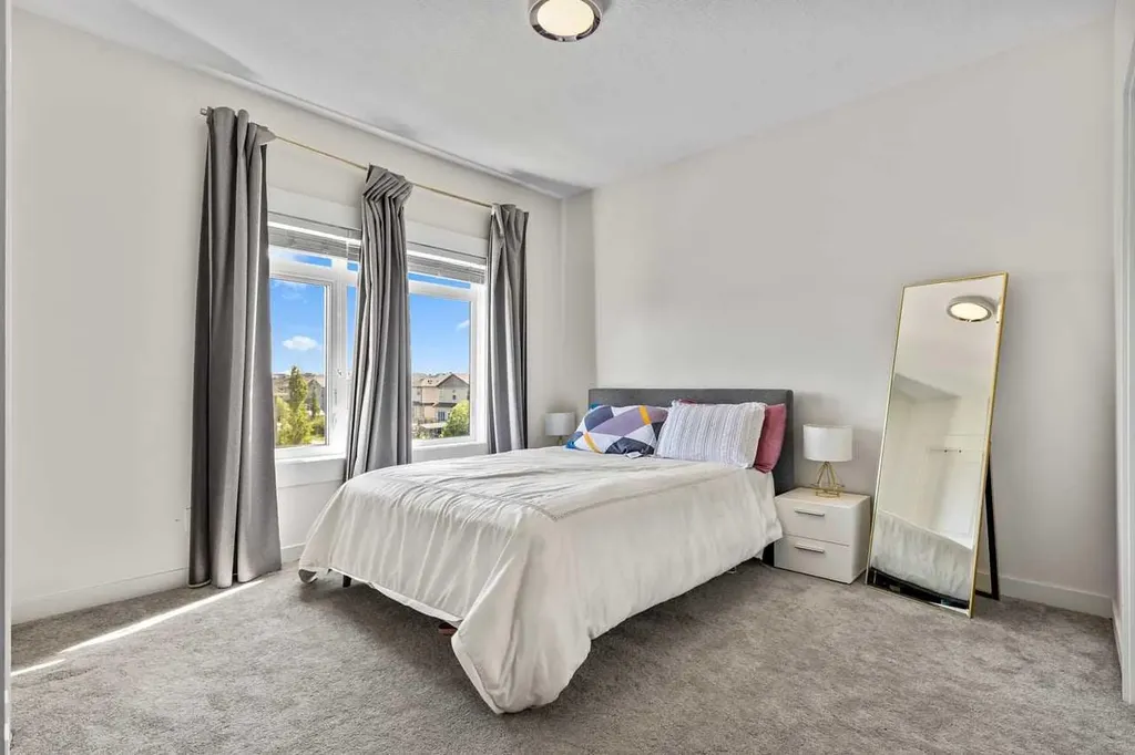 11 Skyview Point Heath NE Calgary AB T3N 0L7