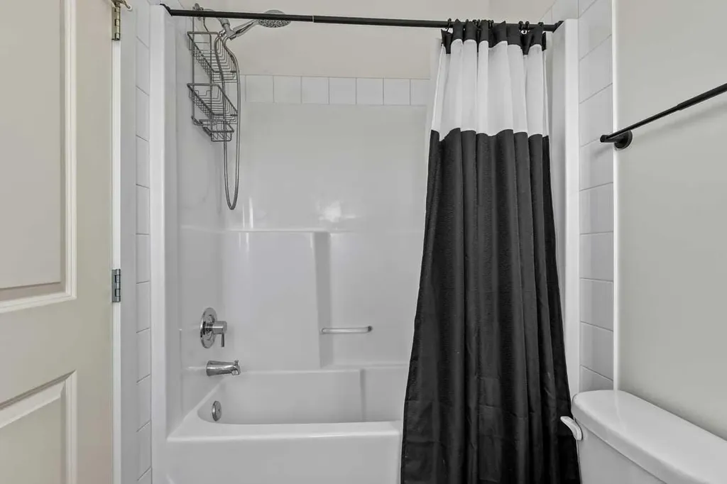 11 Skyview Point Heath NE Calgary AB T3N 0L7
