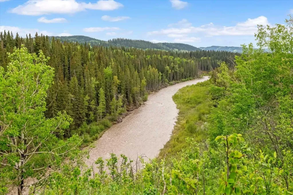 224253 434 Avenue West Rural Foothills County AB T0L2A0
