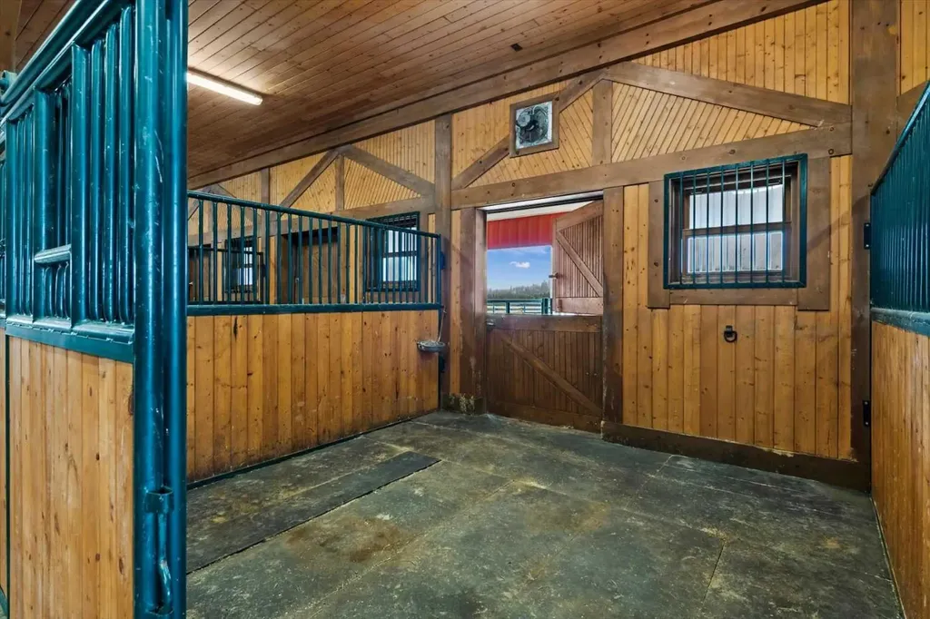 224253 434 Avenue West Rural Foothills County AB T0L2A0