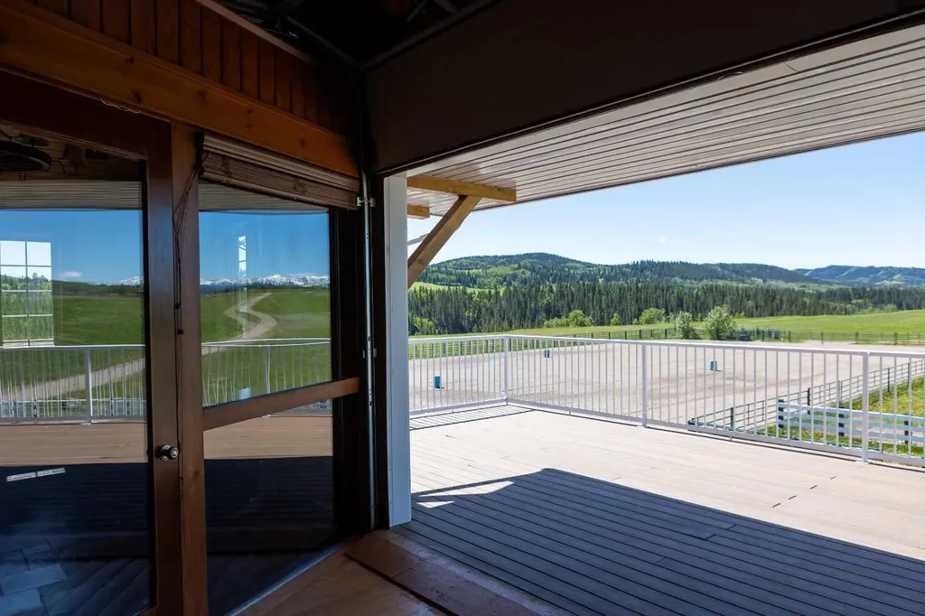 224253 434 Avenue West Rural Foothills County AB T0L2A0