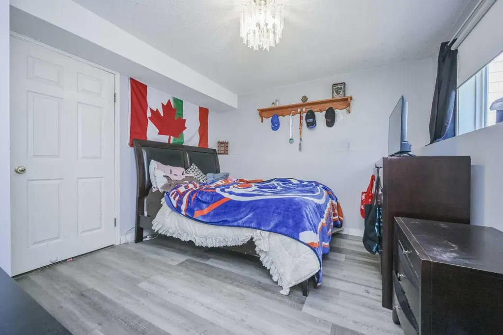 12017 95b Street Grande Prairie AB T8V 6X7