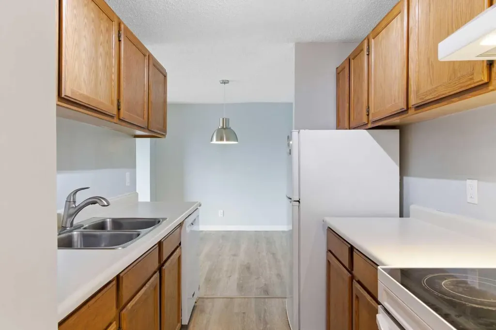 924 14 Avenue SW Calgary AB T2R 0N7