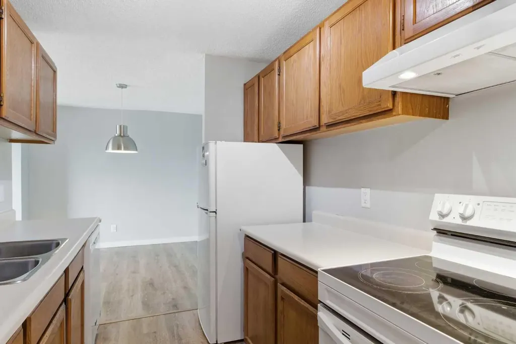 924 14 Avenue SW Calgary AB T2R 0N7
