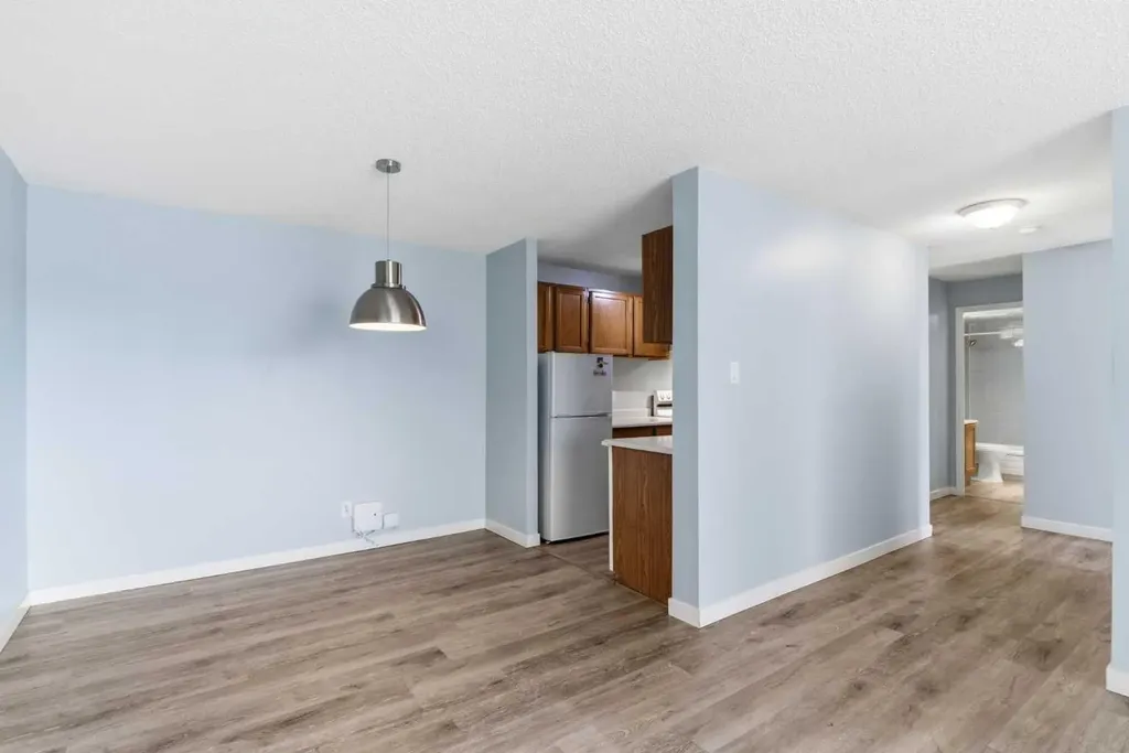 924 14 Avenue SW Calgary AB T2R 0N7
