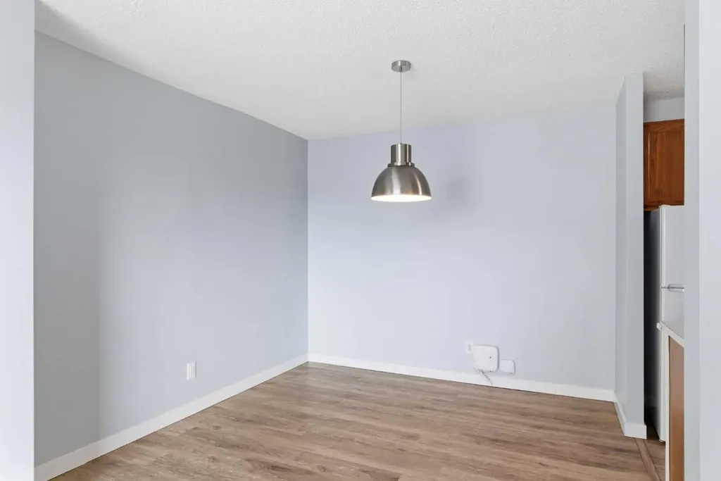 924 14 Avenue SW Calgary AB T2R 0N7