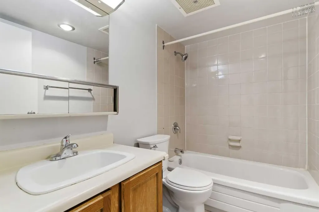 924 14 Avenue SW Calgary AB T2R 0N7