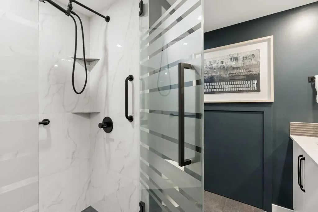 8505 Broadcast Avenue SW Calgary AB T3H 6B5
