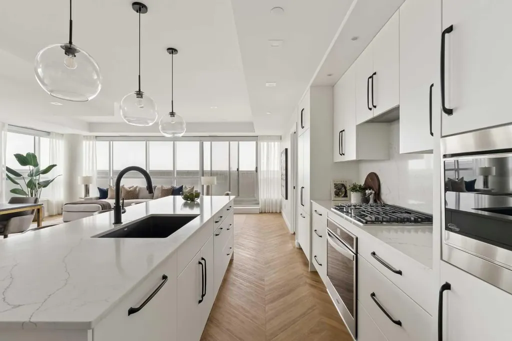 8505 Broadcast Avenue SW Calgary AB T3H 6B5