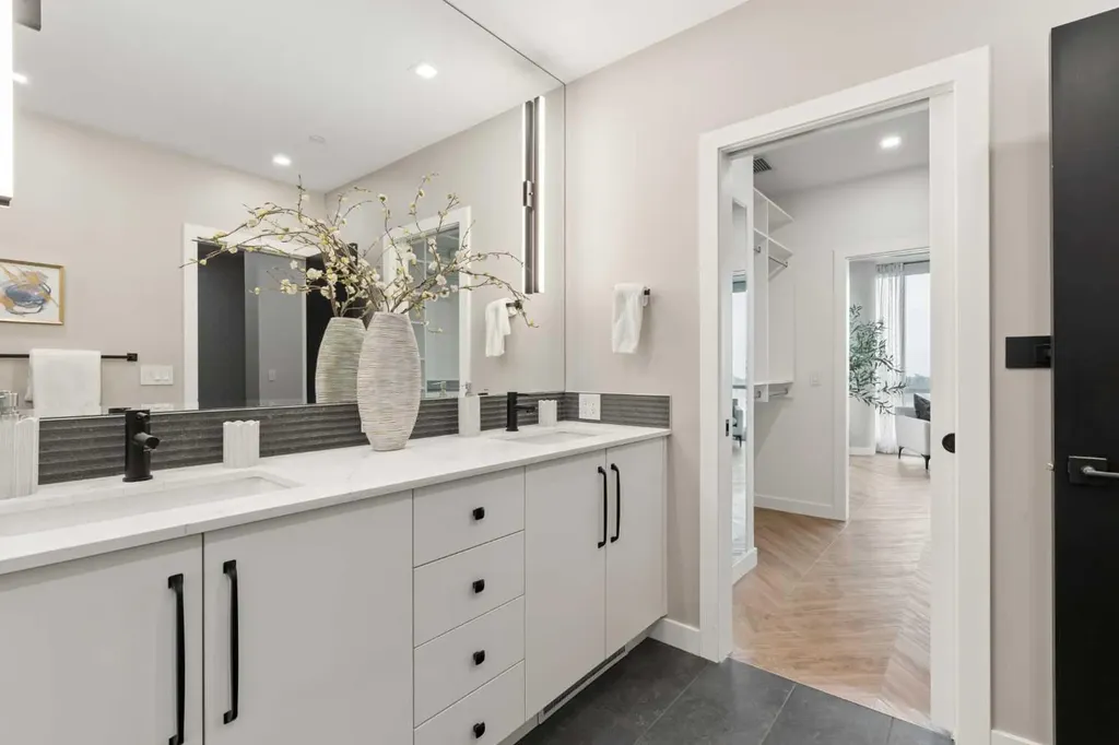 8505 Broadcast Avenue SW Calgary AB T3H 6B5