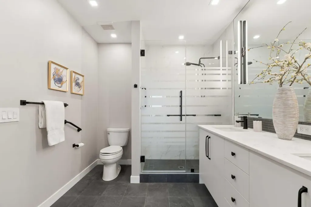 8505 Broadcast Avenue SW Calgary AB T3H 6B5