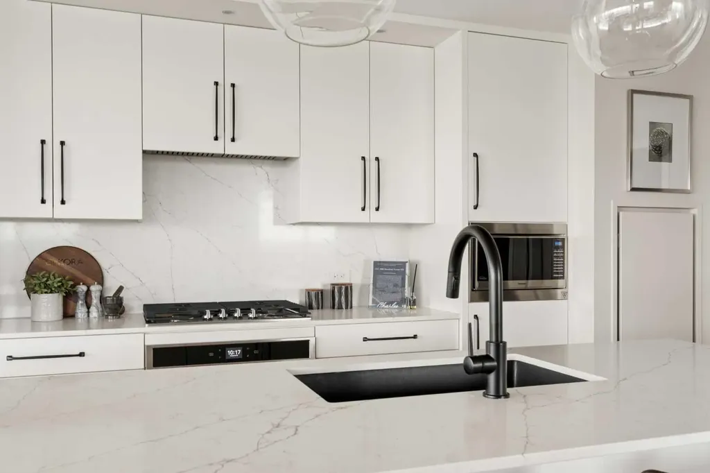 8505 Broadcast Avenue SW Calgary AB T3H 6B5