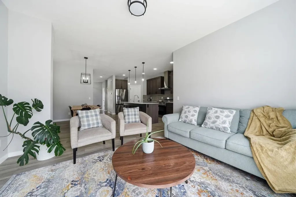 623 Savanna Crescent NE Calgary AB T3J 5P2