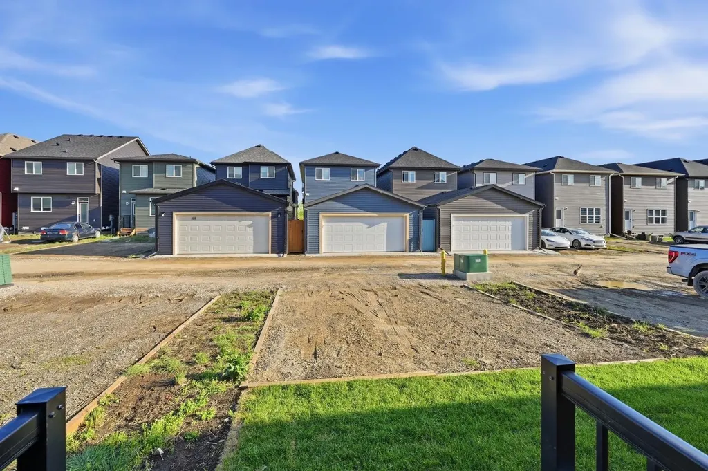 623 Savanna Crescent NE Calgary AB T3J 5P2