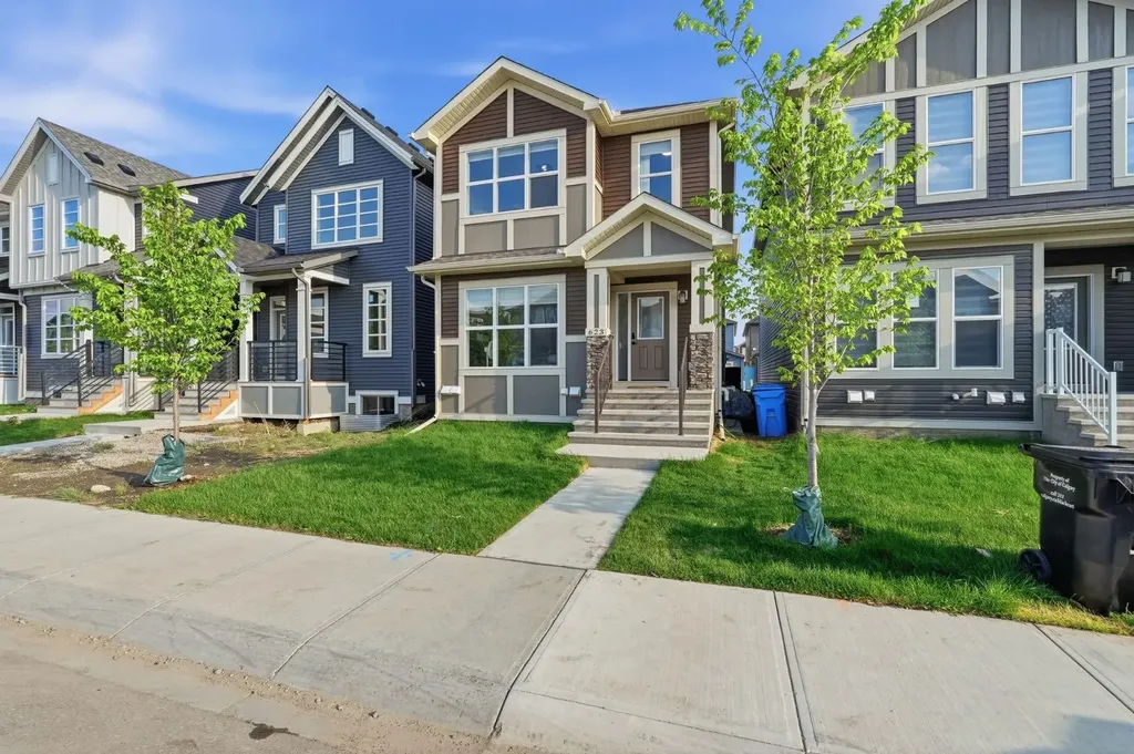 623 Savanna Crescent NE Calgary AB T3J 5P2