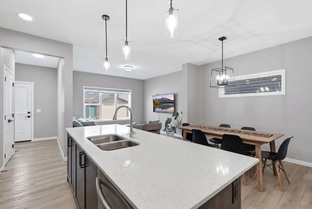 623 Savanna Crescent NE Calgary AB T3J 5P2