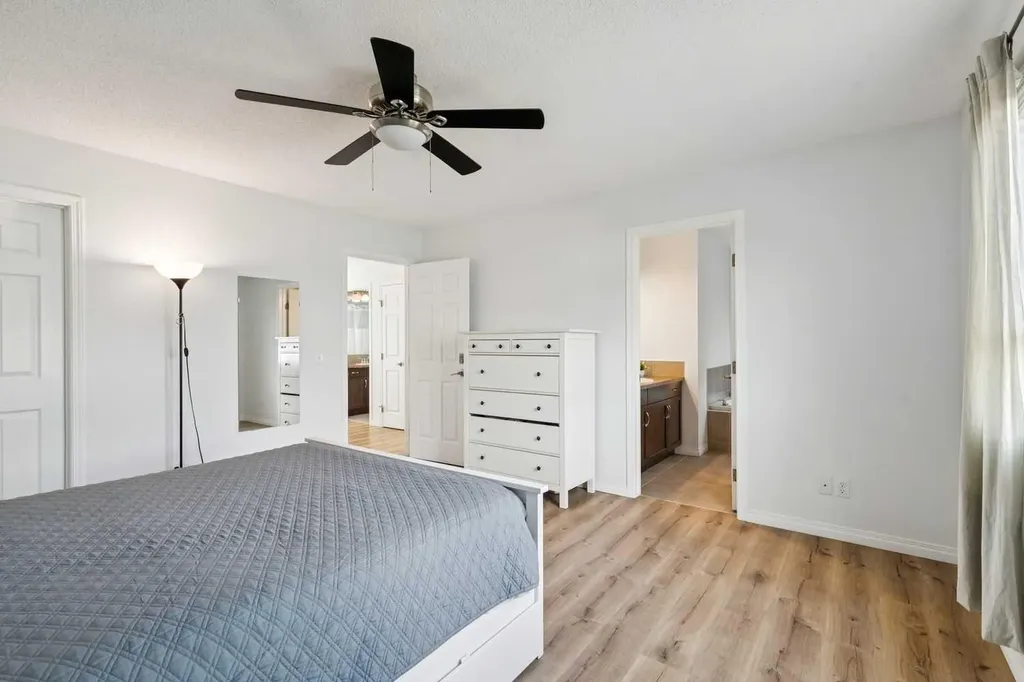 904 Windsong Drive SW Airdrie AB T4B0P3