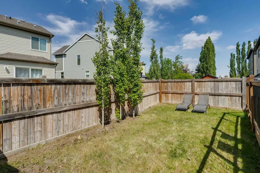 904 Windsong Drive SW Airdrie AB T4B0P3