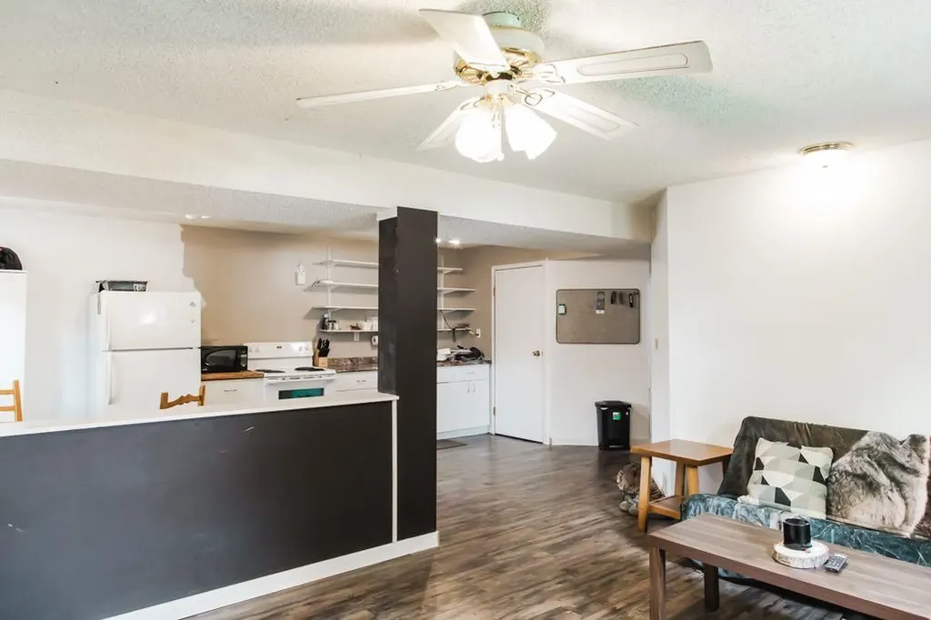 9332 70a Avenue Grande Prairie AB T8V6C9