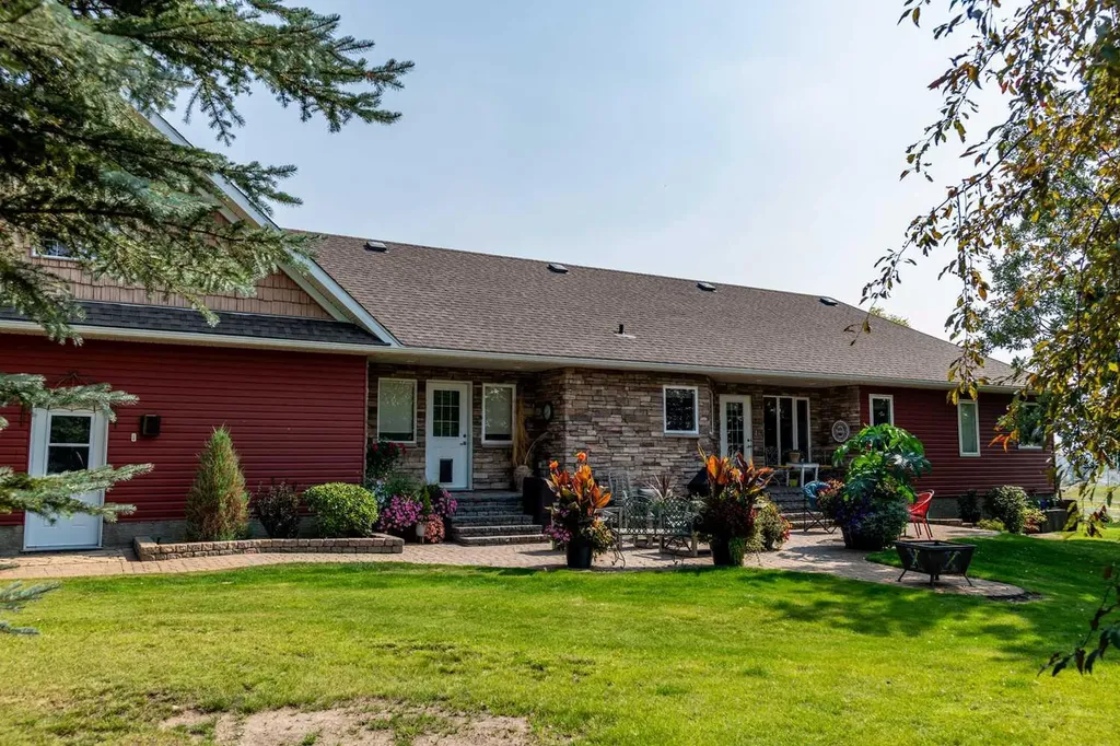 451066 Rge Road 73 Rural Wainwright No. 61 M.d. Of AB T9W 1T4