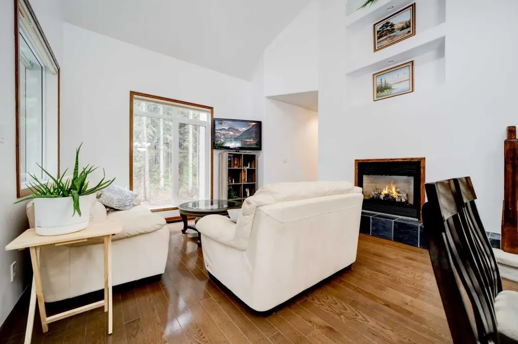 1830 York Creek Close Blairmore AB T0K0E0