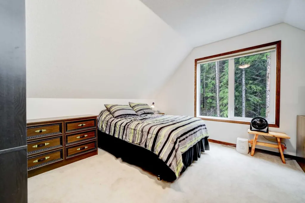 1830 York Creek Close Blairmore AB T0K0E0
