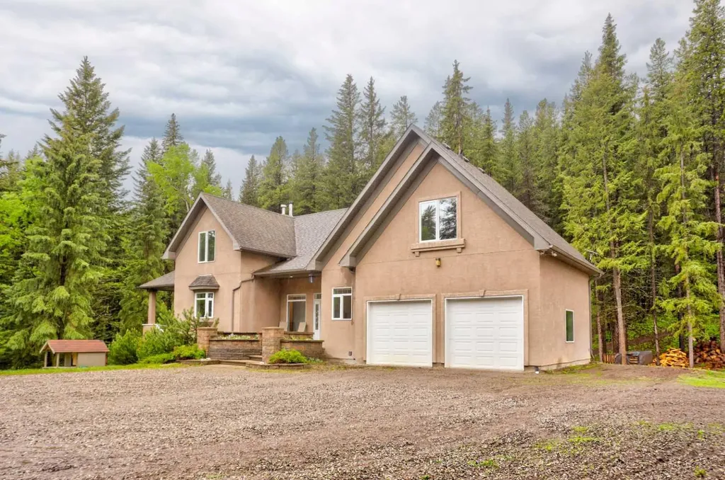 1830 York Creek Close Blairmore AB T0K0E0