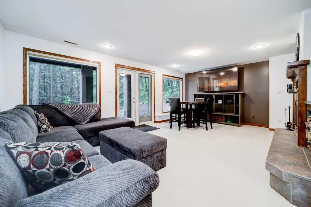 1830 York Creek Close Blairmore AB T0K0E0
