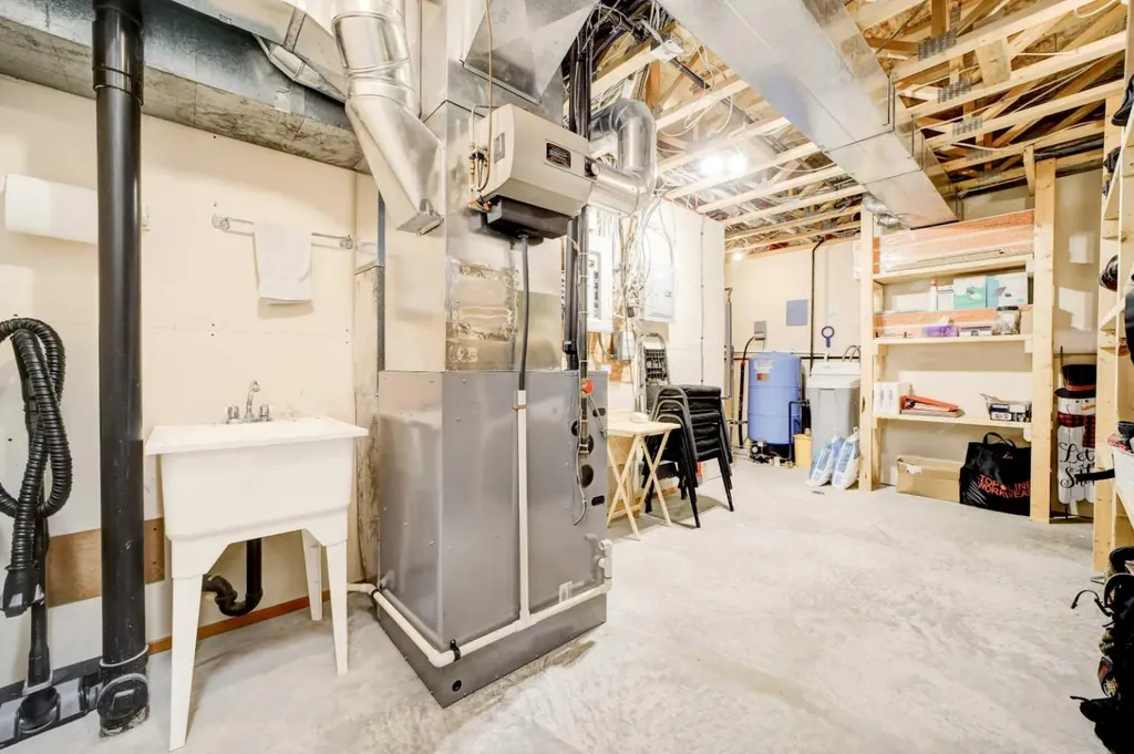 1830 York Creek Close Blairmore AB T0K0E0