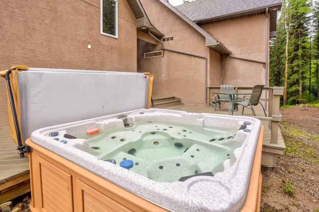 1830 York Creek Close Blairmore AB T0K0E0