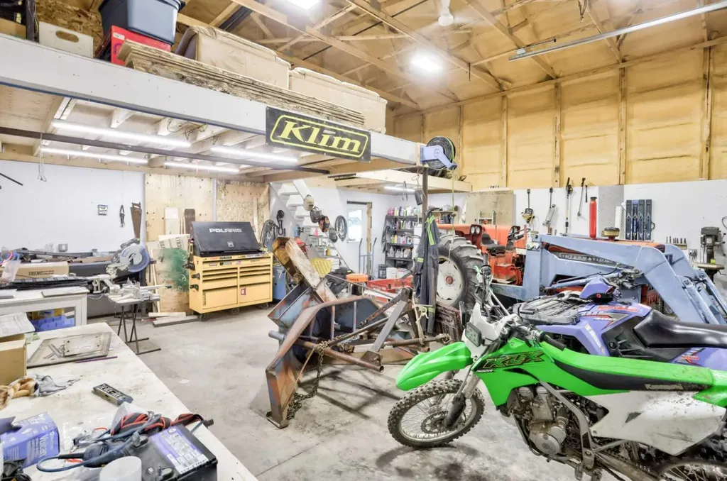 1830 York Creek Close Blairmore AB T0K0E0