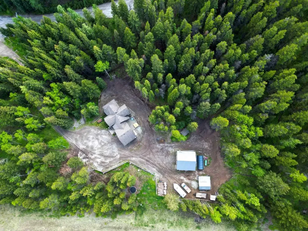 1830 York Creek Close Blairmore AB T0K0E0