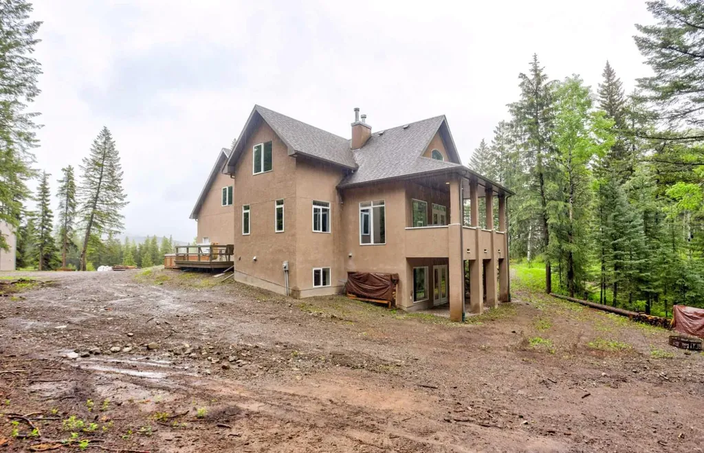 1830 York Creek Close Blairmore AB T0K0E0