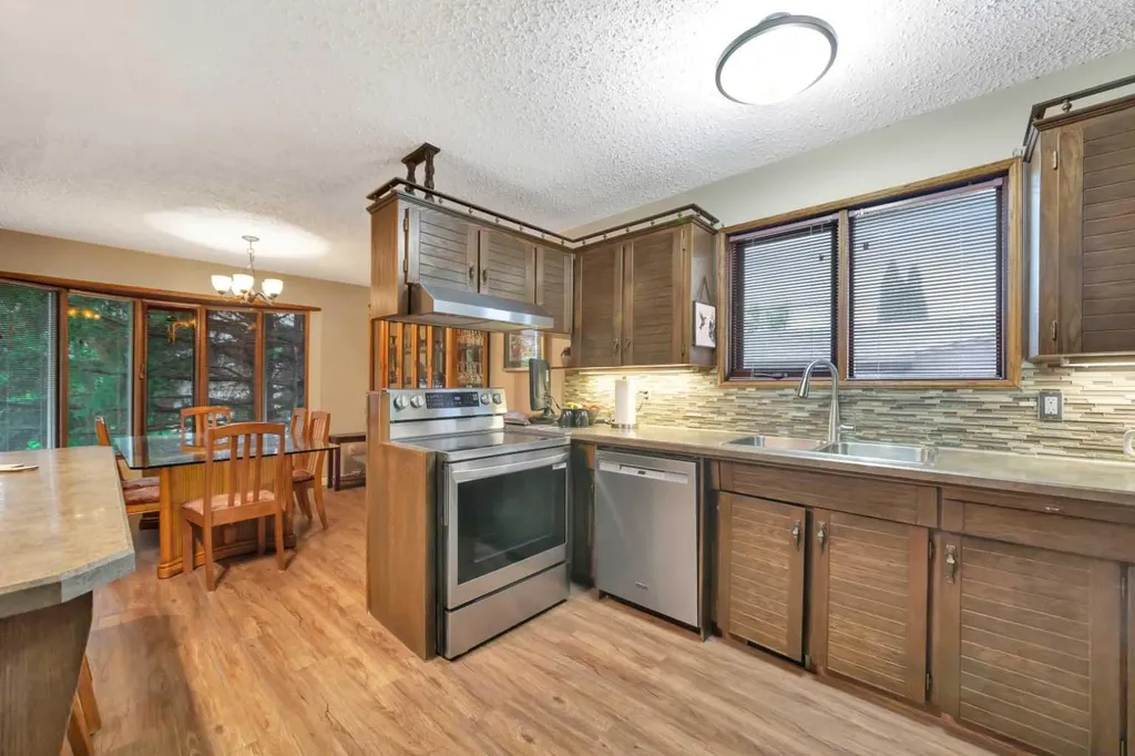 3104 58 Avenue Lloydminster AB T9V 1X6