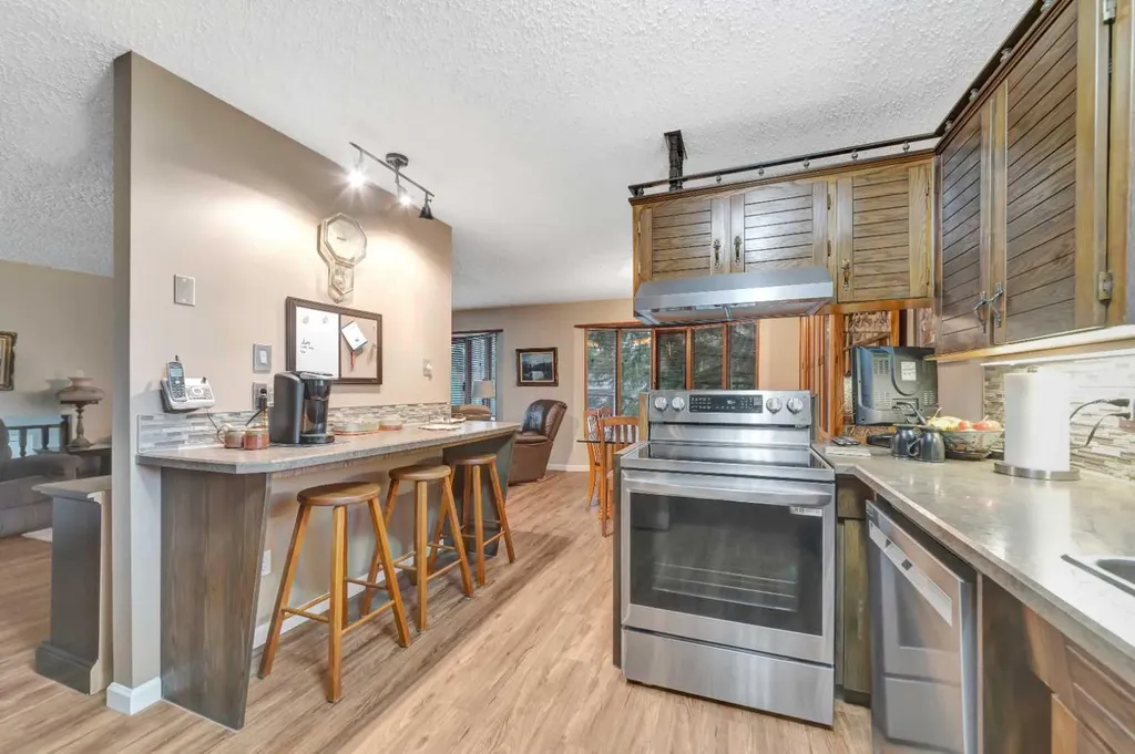 3104 58 Avenue Lloydminster AB T9V 1X6