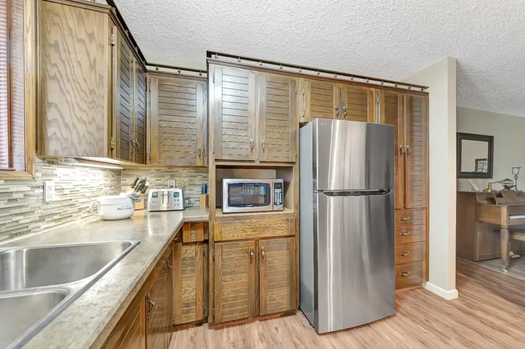 3104 58 Avenue Lloydminster AB T9V 1X6