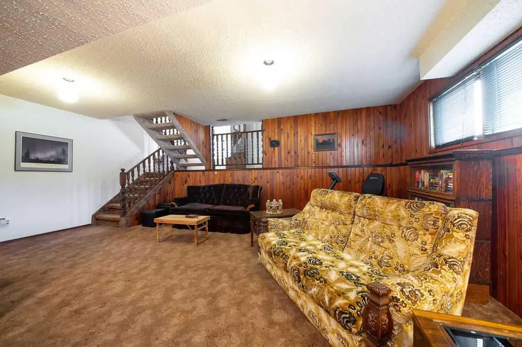 3104 58 Avenue Lloydminster AB T9V 1X6