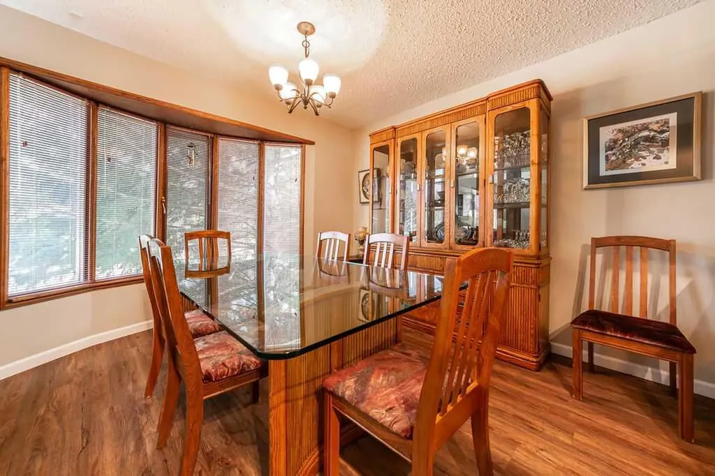 3104 58 Avenue Lloydminster AB T9V 1X6