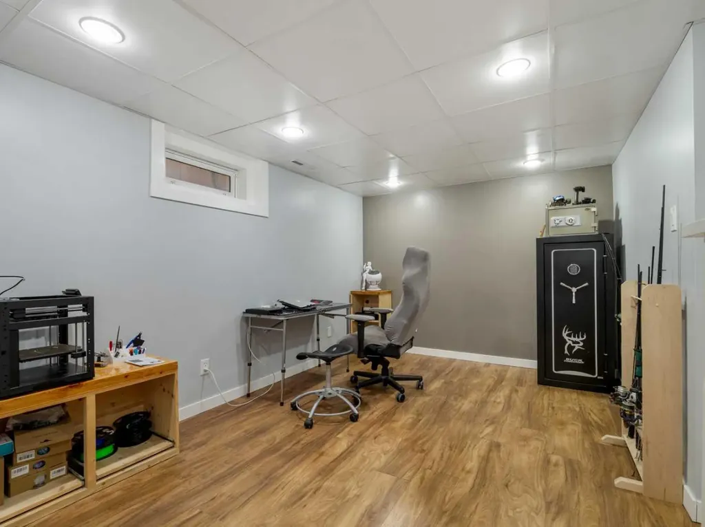 519 28 Street S Lethbridge AB T1J 3T1