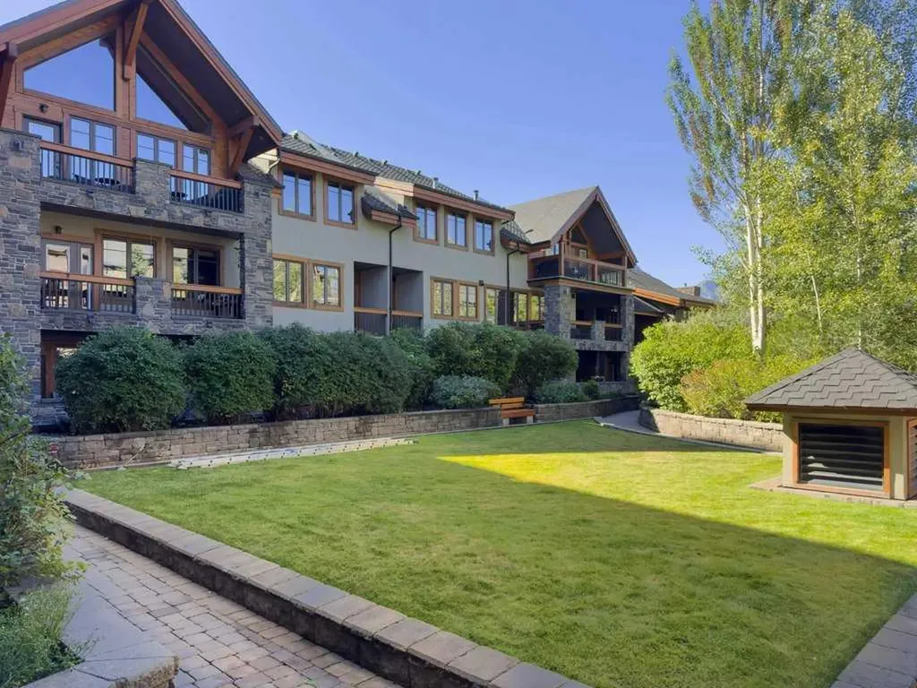 505 Spring Creek Drive Canmore AB T1W 0C5