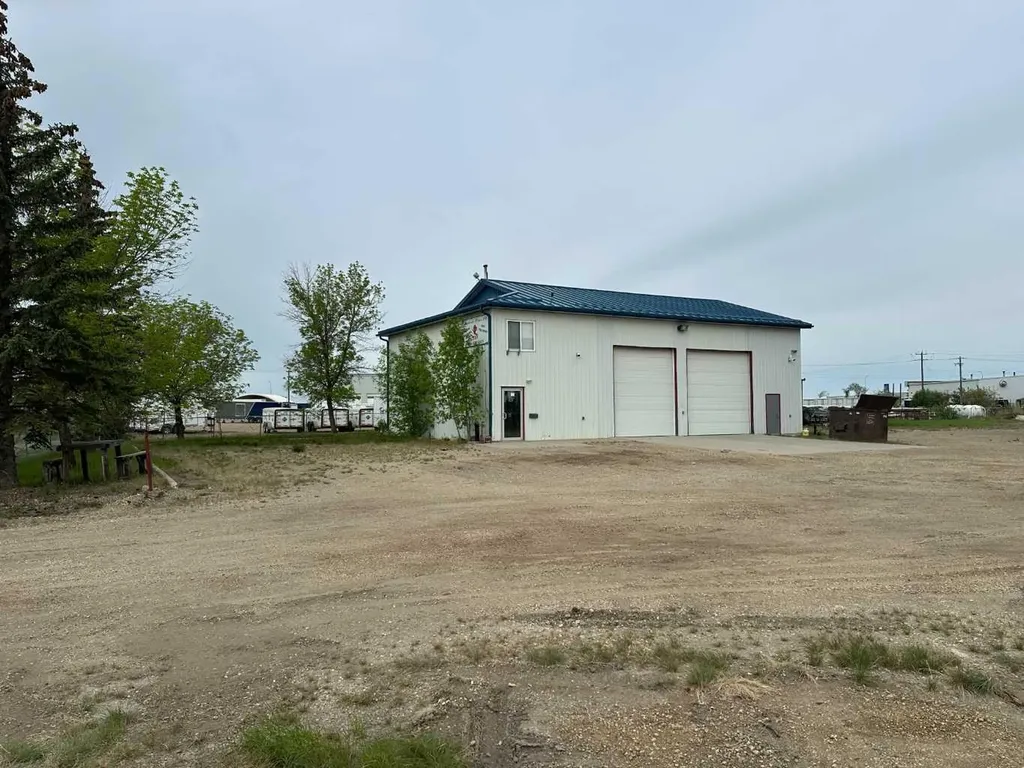 11434 91 Avenue Grande Prairie AB T8V 6K6