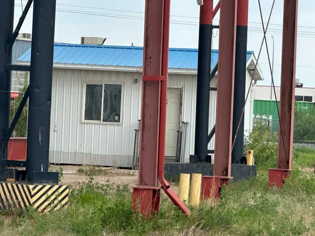 11434 91 Avenue Grande Prairie AB T8V 6K6