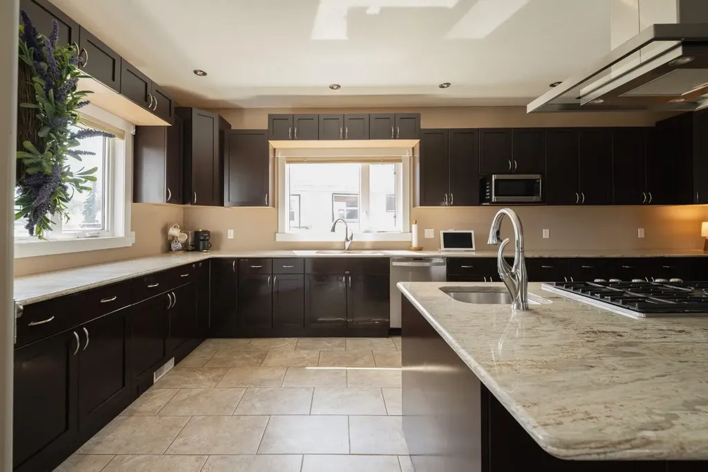 336 Ermine Crescent Fort Mcmurray AB T9H 4M6